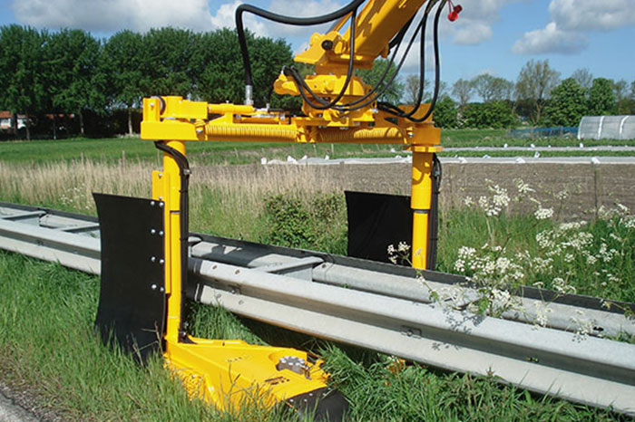 HERDER FALCIATRICE PER GUARDRAIL