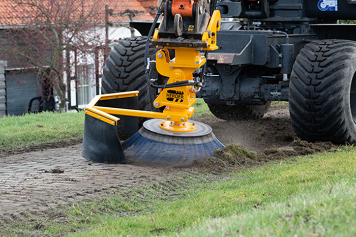 HERDER SPAZZOLA PER BORDI STRADALI