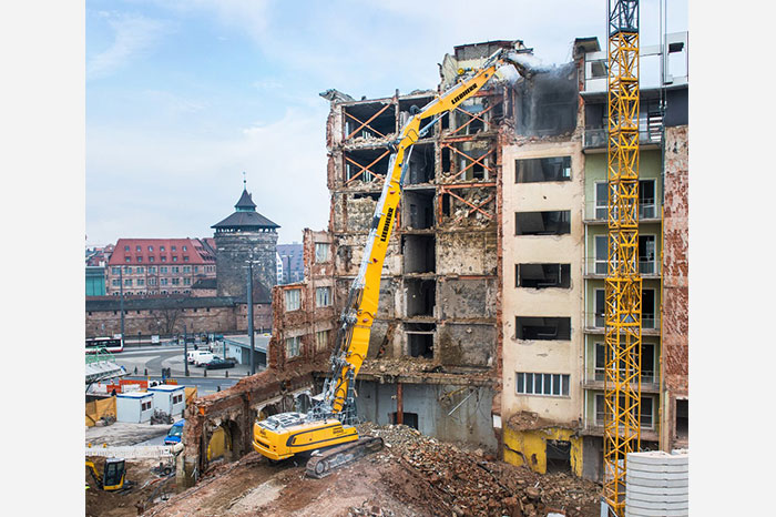 R 950 Demolition Litronic